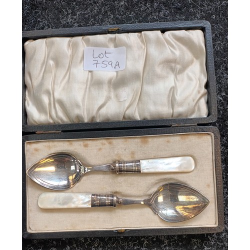 759A - Cased Mother of pearl and E.P Fish knives and forks with server set. Together with boxed mother of p... 