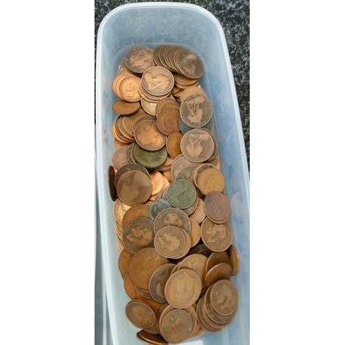 769A - Three tubs of mixed world coins; British, Netherlands, Malta, Switzerland, Canada, Portugal, Spain, ... 