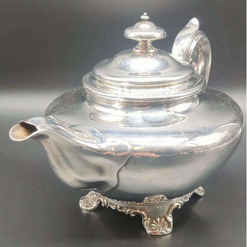 1200 - Georgian Sheffield silver tea pot. Dated 1831. [733grams]