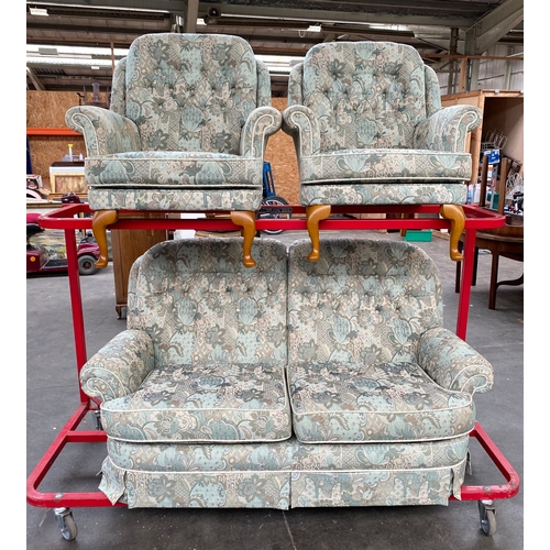 64C - A three piece cottage suite includes gulwing arm chairs