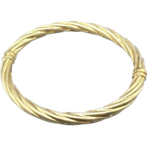 102 - 9ct yellow gold bangle. [8.97grams]