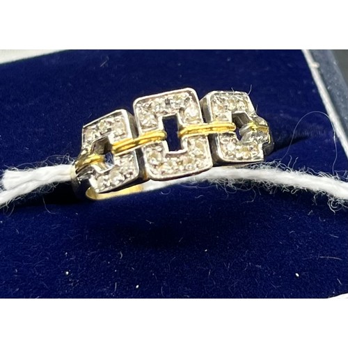 22 - 18ct yellow gold and three section diamond ring. [Ring size N] [3.85Grams]