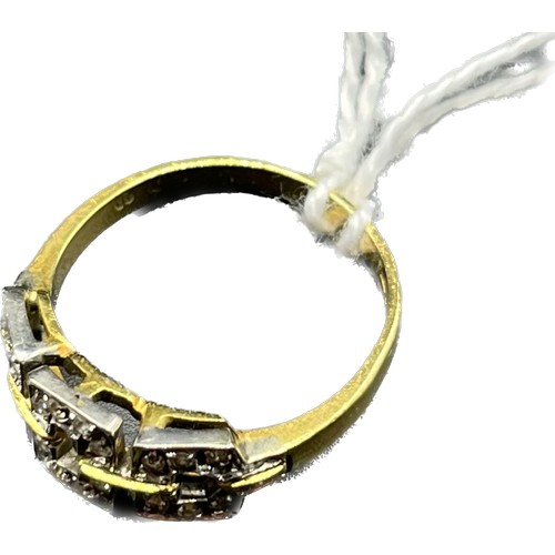 22 - 18ct yellow gold and three section diamond ring. [Ring size N] [3.85Grams]