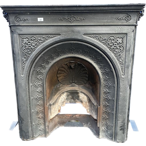 347W - A Victorian cast iron fire place [103x100x48cm]