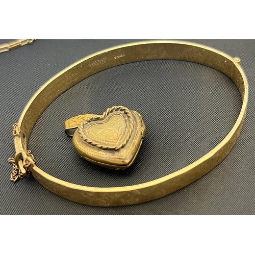83 - 9ct yellow gold necklace, Antique ornate gilt metal heart shaped locket and a 9ct gold metal core ba... 