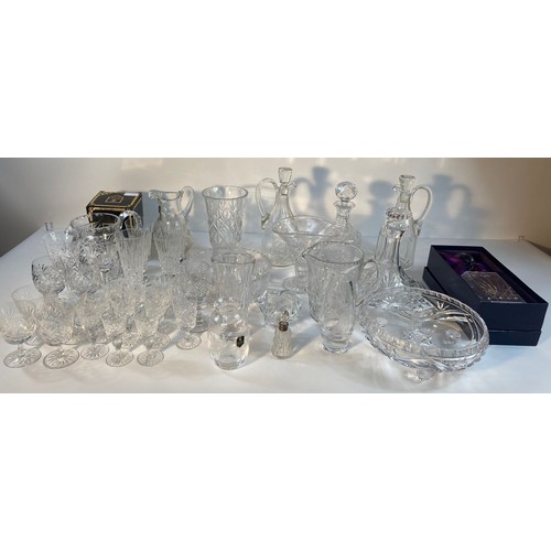 372 - A collection of crystal ware; Edinburgh crystal decanter, etched glass farmer scene vases dated 1978... 