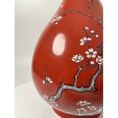 150 - A VERY RARE RED- GLAZED ENAMELLED VASE, YUHUCHUNPING, Seal mark of the Chinese Qianlong period [1736... 