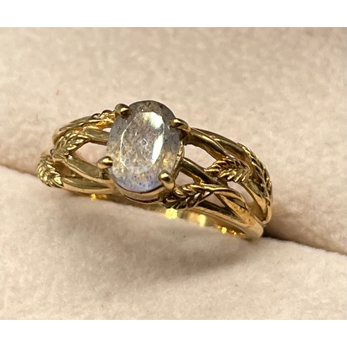 102 - 9ct yellow gold ring set with an oval cut moon stone. [Ring size N] [3.67Grams]