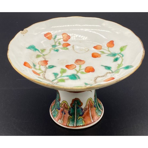 92 - 19th Century Chinese porcelain tazza alter dish, hand painted bats and floral decoration.
[Height - ... 