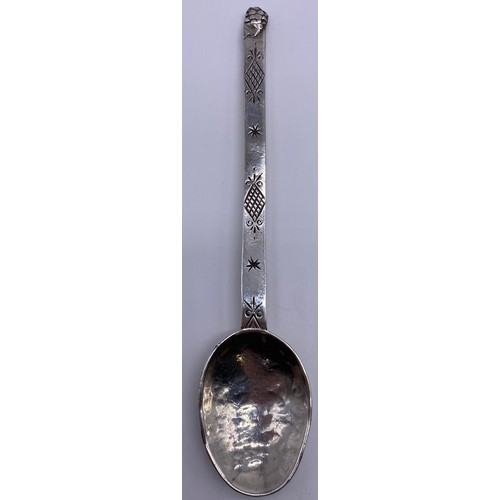 70 - An Arts and crafts preserve spoon Amy Sandheim, London 1923, long stem with grape terminal star and ... 