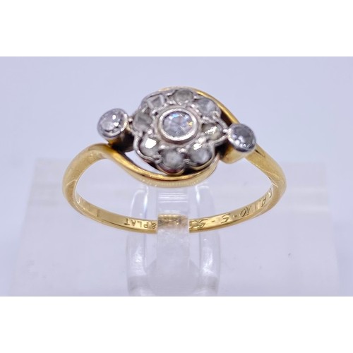 16 - 18ct Gold and Platinum ladies diamond ring
size:Q 
Weight:2.62g