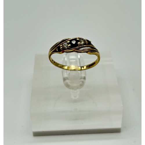 21 - Two 9ct gold ladies rings
Weight: 3.14g