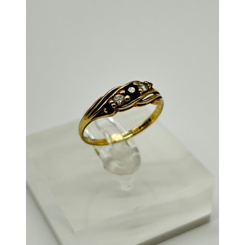 21 - Two 9ct gold ladies rings
Weight: 3.14g