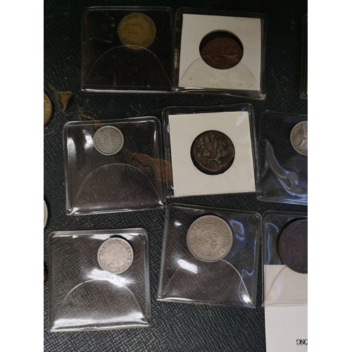 44 - INDIA – a selection of mixed coins, silver, bronze, ¼ Anna 1835, British Bengal, 1 pie; mid-20th cen... 