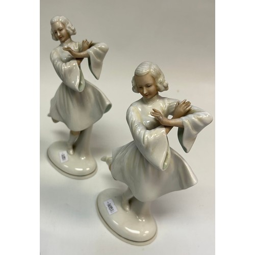 363 - A collection of Coalport Porcelain age of Elegance Ladies. (damage to two of the ladies) together wi... 