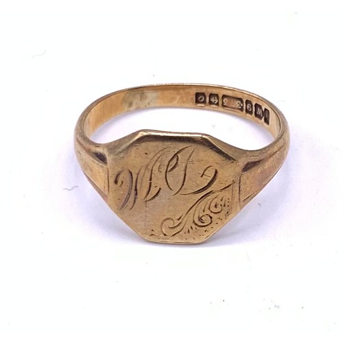 27 - 9ct gold gents signet ring 
Size - O
Weight - 3.45g