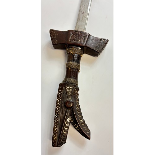 48 - A 19th century Mindanao Kampilan Machete Sword [97cm]