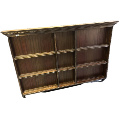 200 - Mahogany wall mounted display shelf
Height - 114cm
Length - 159.5cm
Depth - 15cm