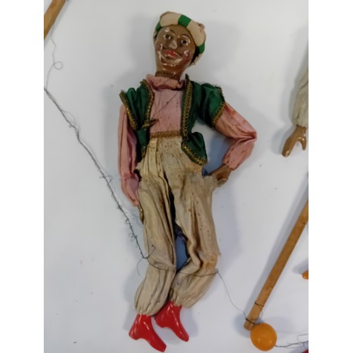 114 - Pair of 19th Century Ethnic puppets with strings and original clothing