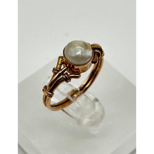 4 - 9ct gold and pearl set ring
Size - P
Weight - 2.44g