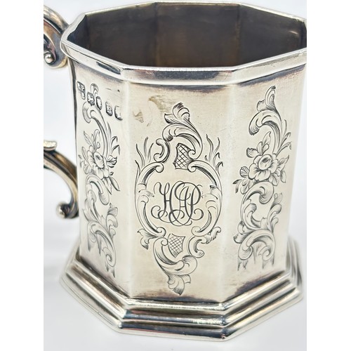 18 - 19th Century Silver Octagonal Christening Mug
Richard Pearce & George Burrows 1845
Weight - 96g