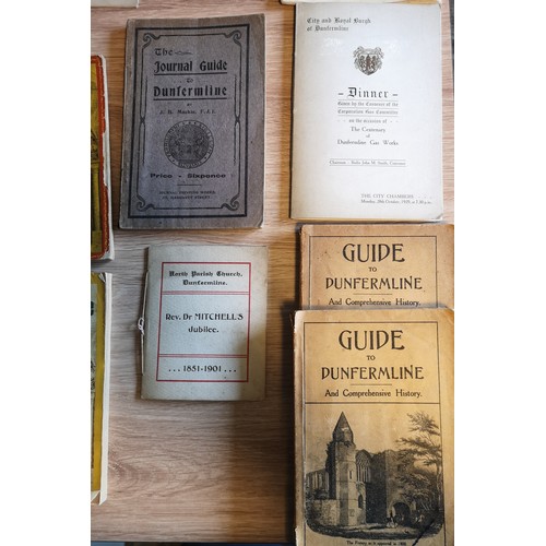 370 - Books and Booklets On Dunfermline and Surrounding areas to include vintage pamphlets as pictured.