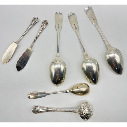 22 - Collection of silver flatware 
Two spoons by Robert Gray & Son Glasgow 1839

Weight - 215g