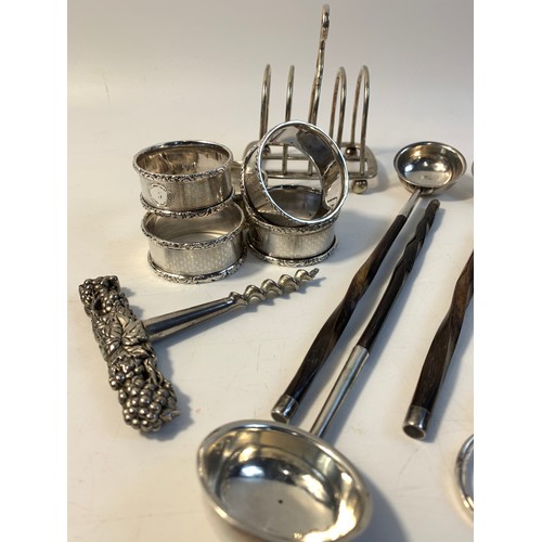 125 - Collection of silver plated items to include three toddy ladles with horn twisted handles, knife res... 