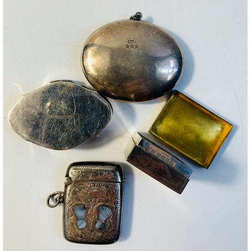 63 - Silver and agate vesta case, William Henry Leather; subsequently W H Leather & Son 1905, Silver pill... 