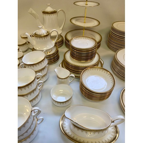 418 - Large collection of dinner ware to include pieces from three makers Royal Albert, Paragon and Soho P... 