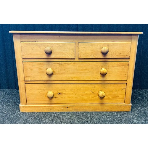 210 - Farmhouse pine chest of drawers, the shaped surface two short drawer's and two long drawers, raised ... 