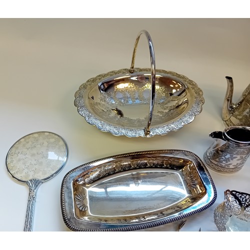 268 - Collection of EPNS and plated ware with trays