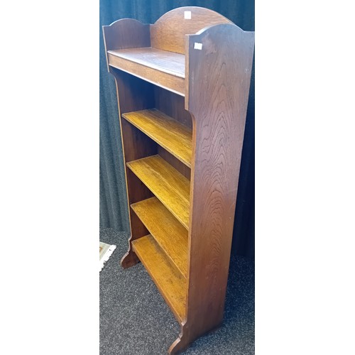 301 - 1930's Heals Oak Open Bookcase
[121x6 1x20cm]