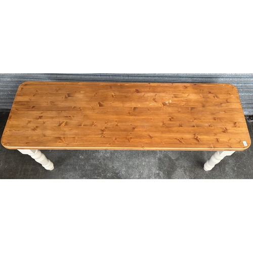 435 - Pine country house kitchen table 
Height - 73cm
Length - 183cm
Depth - 61cm