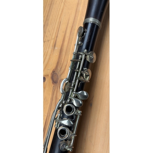 443 - French Clarinet, DuPont Paris