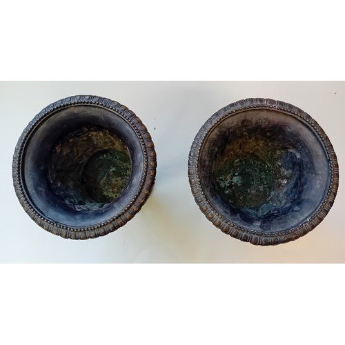 138 - Pair of Bronze Neoclassical urns 
[3x25cm]