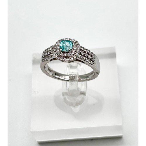 35 - Platinum, diamond & Aquamarine ring, size P [7.91g]