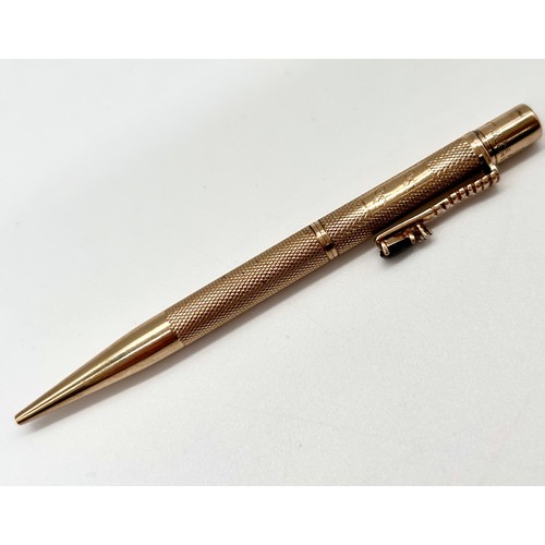 7 - 9ct gold revolving pen with sapphire and diamond detail (no magnet inside) [18.21g]