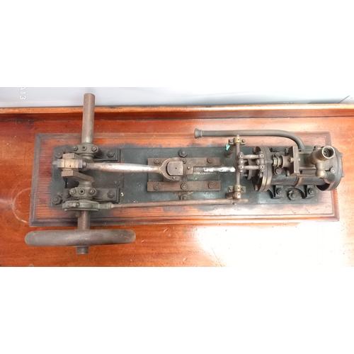 411 - Vintage steam engine