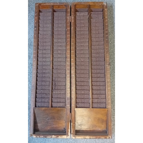 220 - Vintage clock in time card holder (90x25cm)
