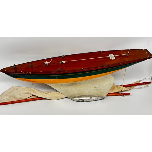 356 - Two Vintage pond yachts