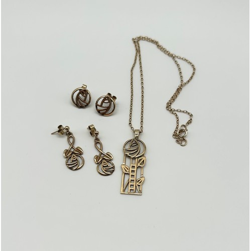 26 - 9ct Gold McIntosh Style Pendant and Necklace with 2 pairs of 9ct McIntosh Style Earrings 
Weight - 1... 