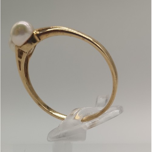 34 - 9ct Yellow Gold Pearl Ring together with yellow metal pearl earrings 
Size - P/Q
Ring Weight - 1.60g