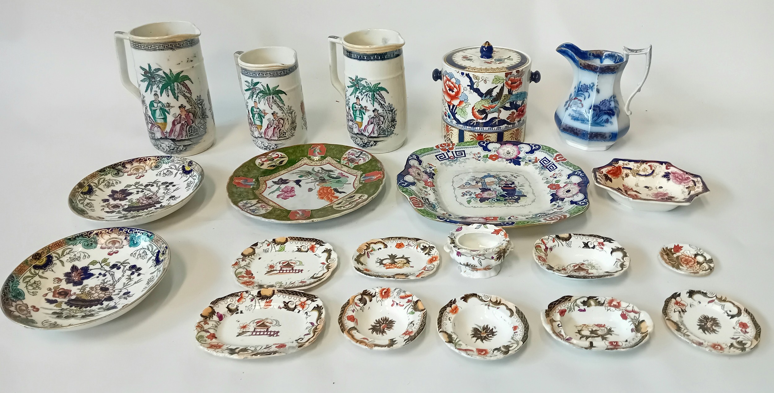 Collection of Chinese porcelain to include different Imari inspired ...