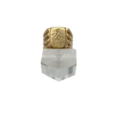 1 - 9ct Gold Gents Signet Ring 
Size - R
Weight - 17.93g