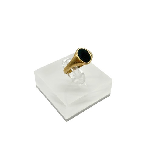 3 - 18ct Gold Signet Ring set with Oval Bloodstone 
Size - N/Q
Weight - 4g
