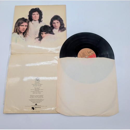 415 - Collection Of Vinal Records to include: Queen Sheer Heart Attack Beakthru Picture Disc, Queen Greate... 