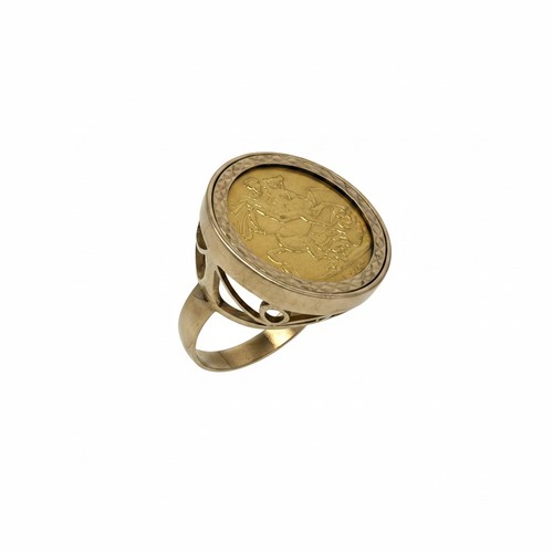 41 - 1888 Gold Sovereign mounted in a gold 9ct gold band, total weight 14.64g 
Ring size - R