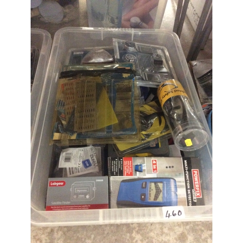 460 - Box of tools.