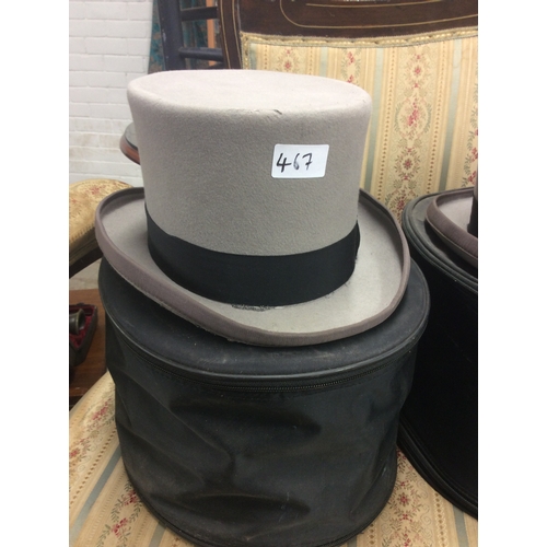 467 - Top hat plus bag.